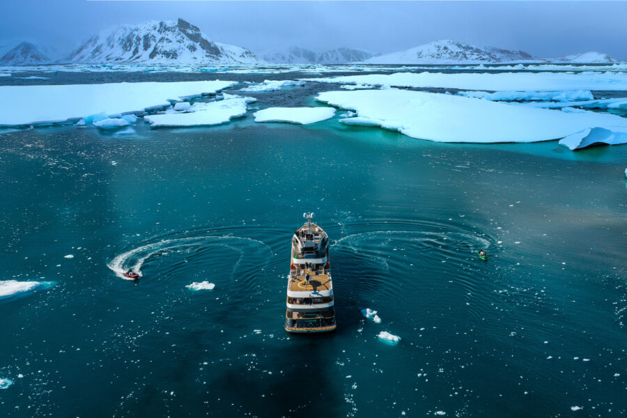 Aqua Expeditions